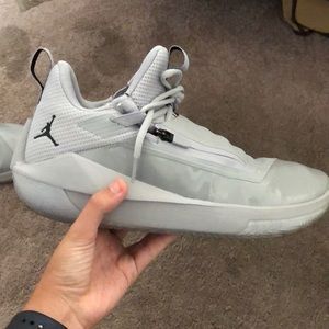 Jordan jumpman hustle performance sneakers